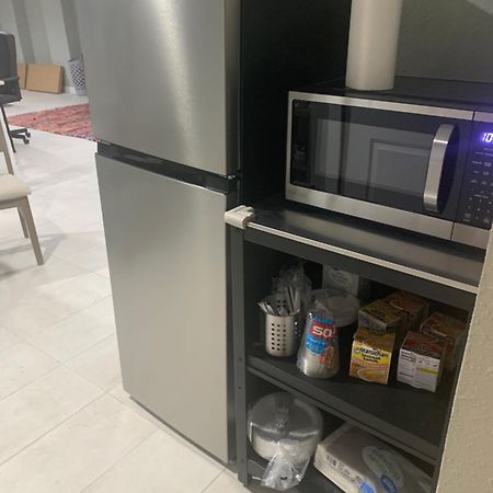 Stylish Basement Studio In Central El Paso - Very Spacious Eksteriør bilde